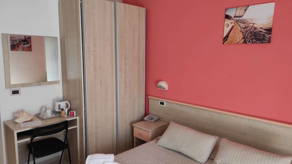 Hotel Eliani 27/47