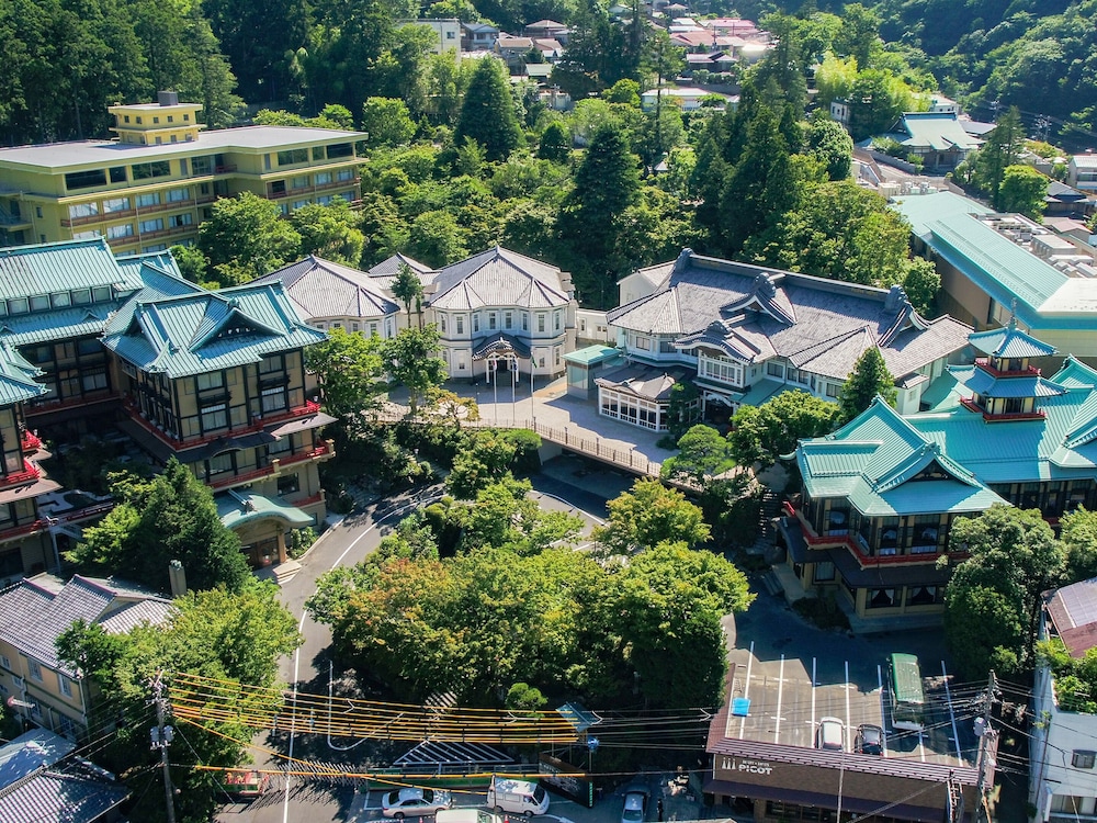 Fujiya Hotel 65/73