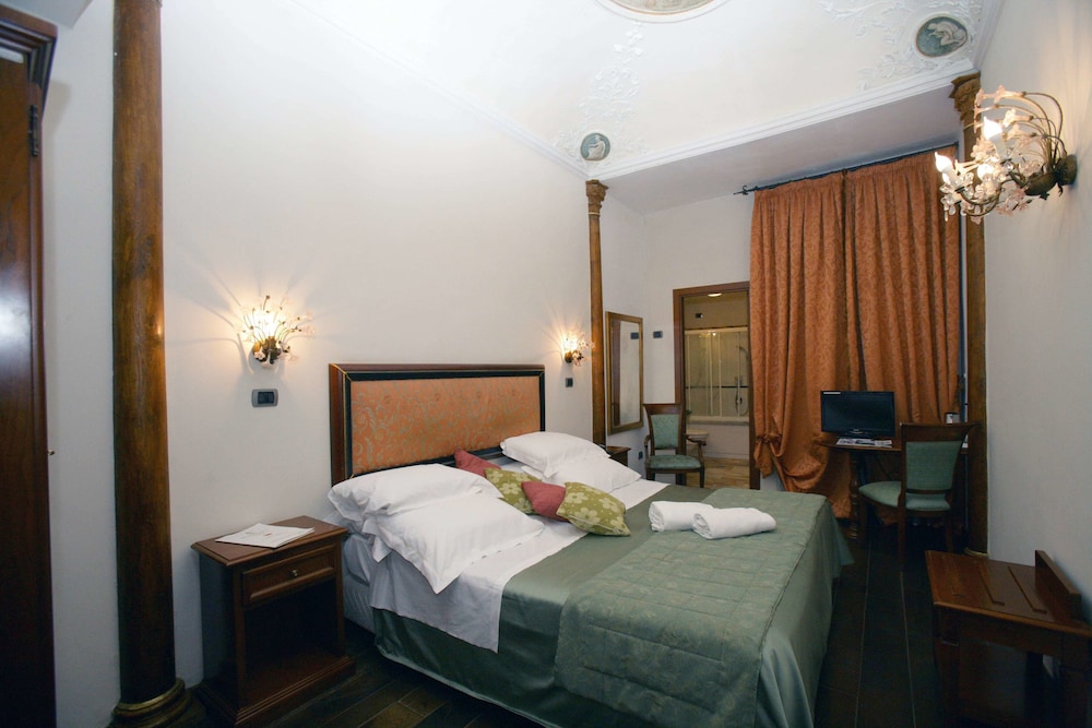 Hotel Domus Florentiae 17/68