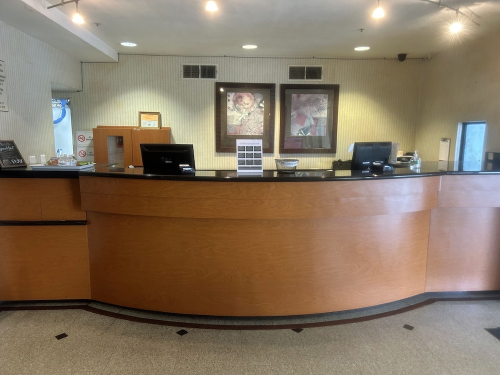 Best Western Huntington Beach 14/65