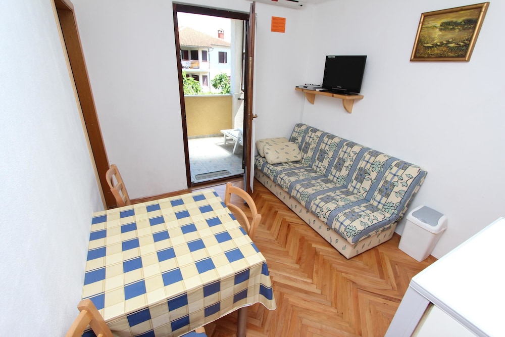 APARTMENTS LORA 14/66