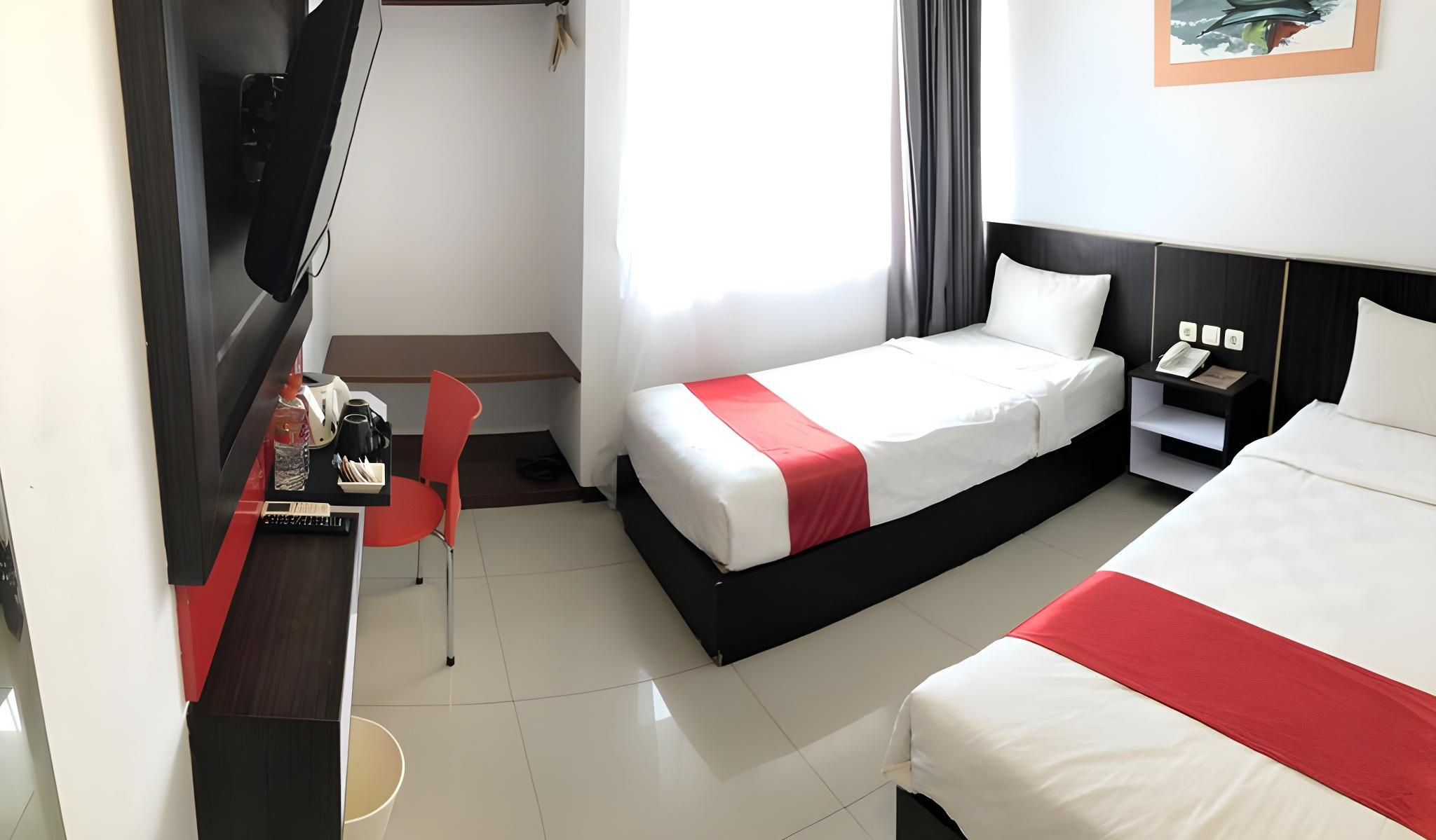 Smart, Twin Beds