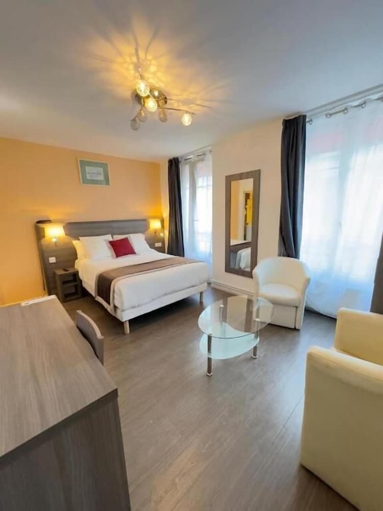 LUXOR BASTILLE HOTEL 30/61