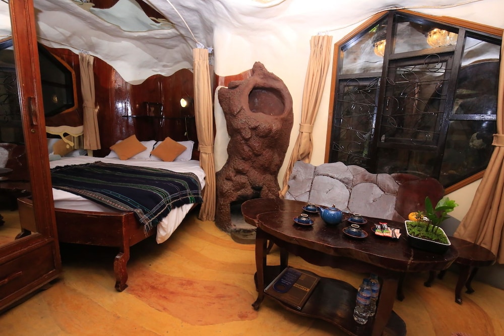 Crazy House 21/66