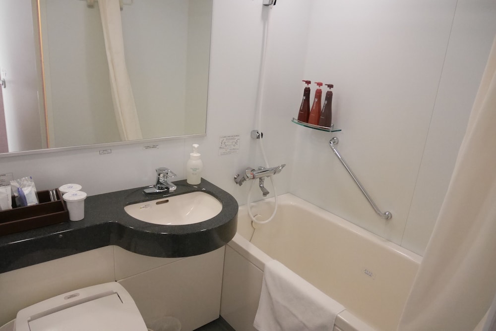 Daiwa Roynet Hotel Shin Yokohama 46/49