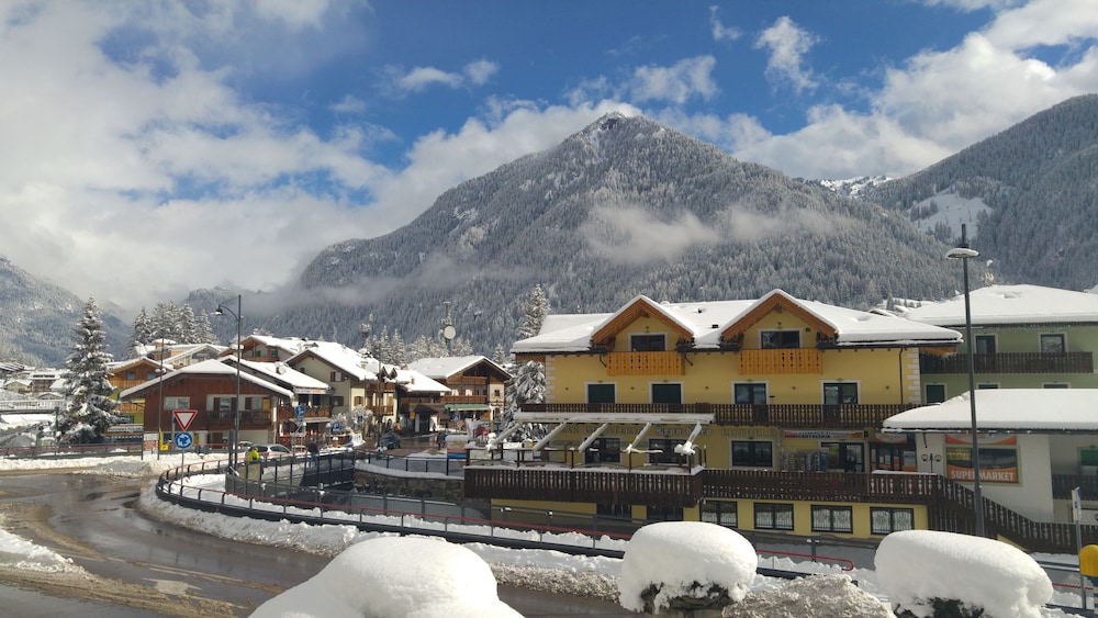 GH Hotel Monzoni in POZZA DI FASSA