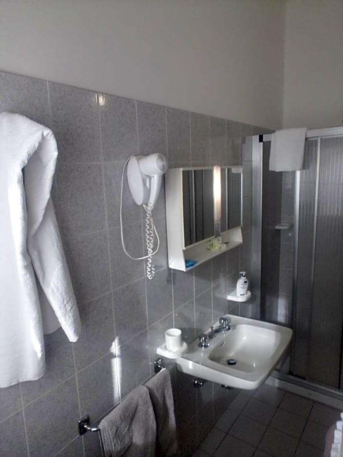 Albergo Ester Di Fossi Laura 40/41