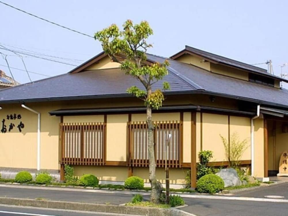 Hirata MAPLE Hotel 2/17
