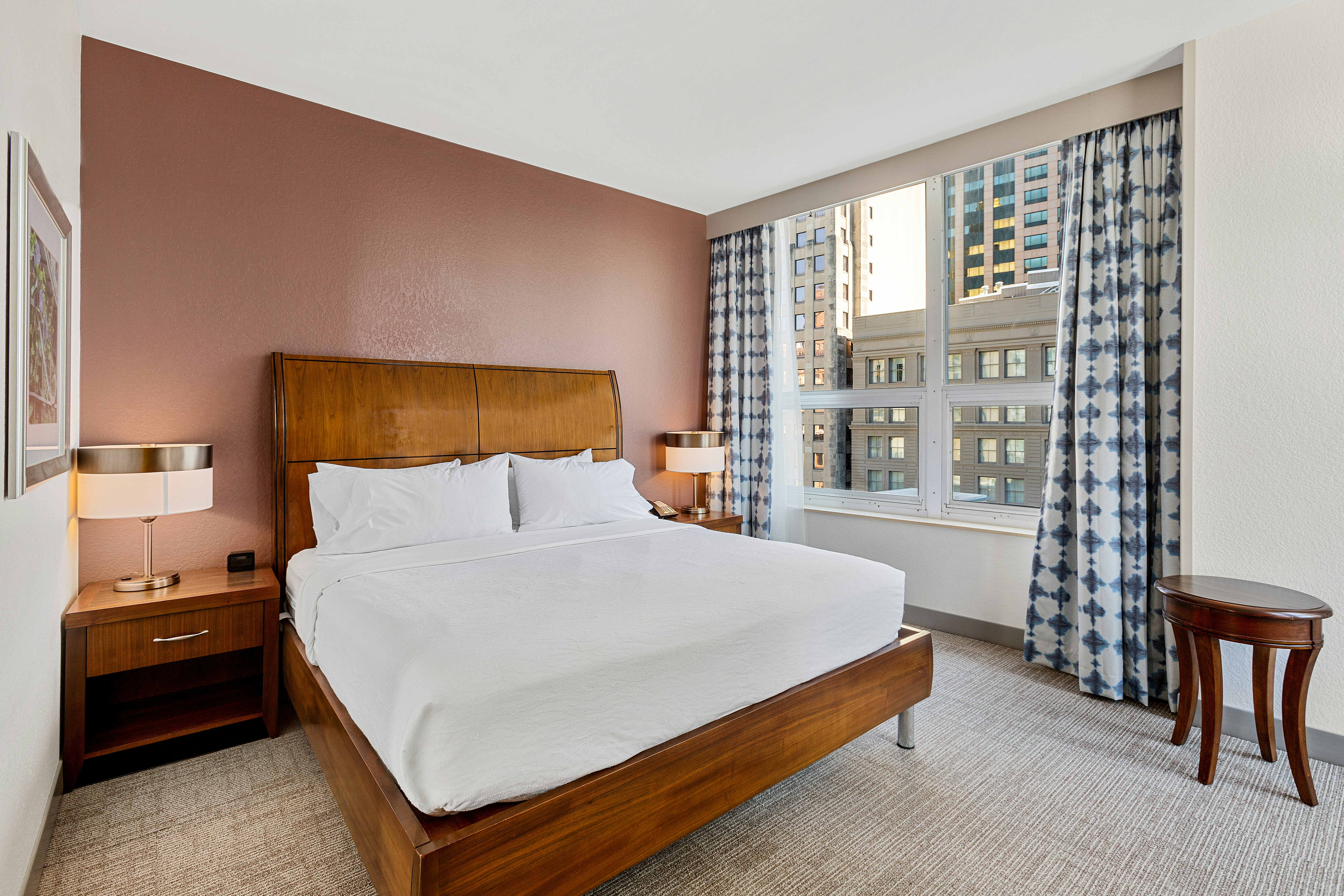غرفة بسرير كينج بإطلالة على المدينة، Hilton Garden Inn New Orleans French Quarter/CBD 3/4