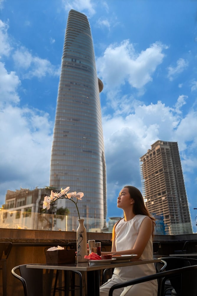 Hato Saigon Hotel & Rooftop 48/50