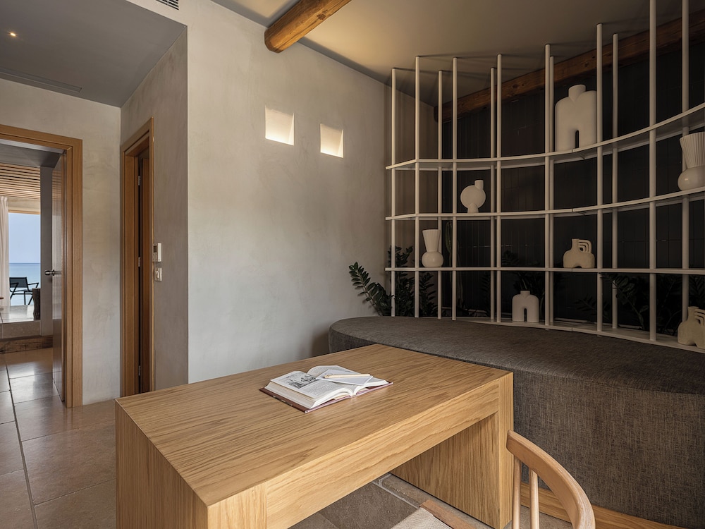 The Theodore Boutique Hotel 32/50