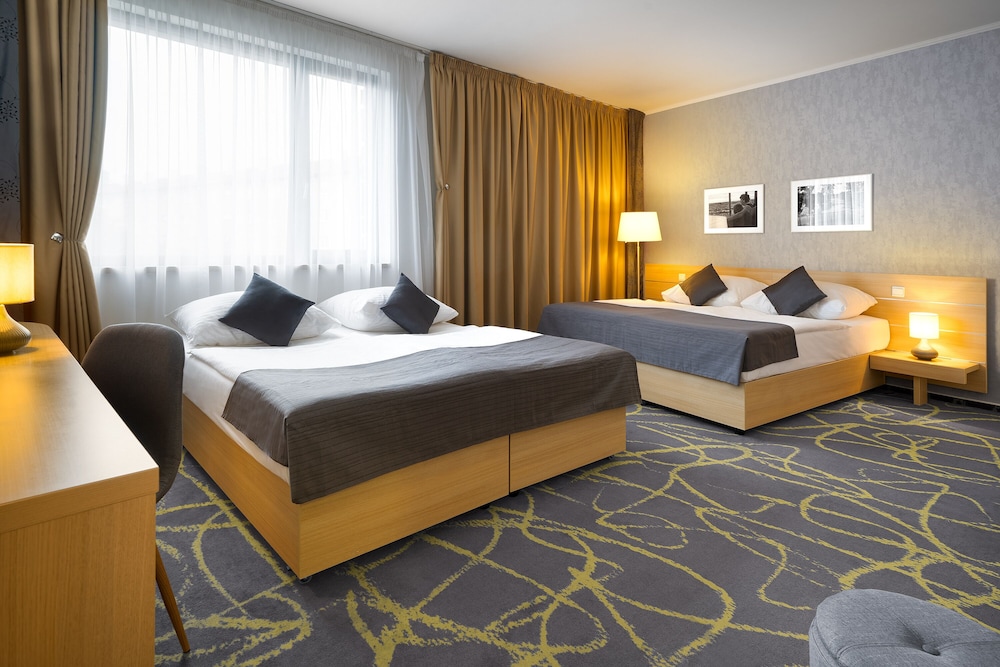 Iris Hotel Eden Ex Iris Congress Hotel 4/31