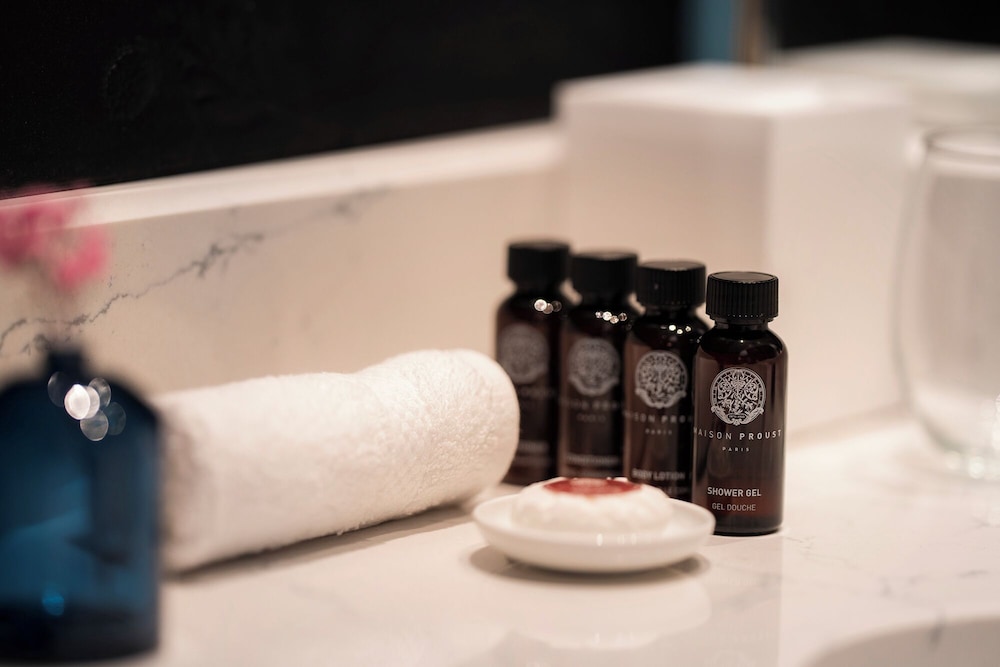 Maison Proust Hotel & Spa 84/111