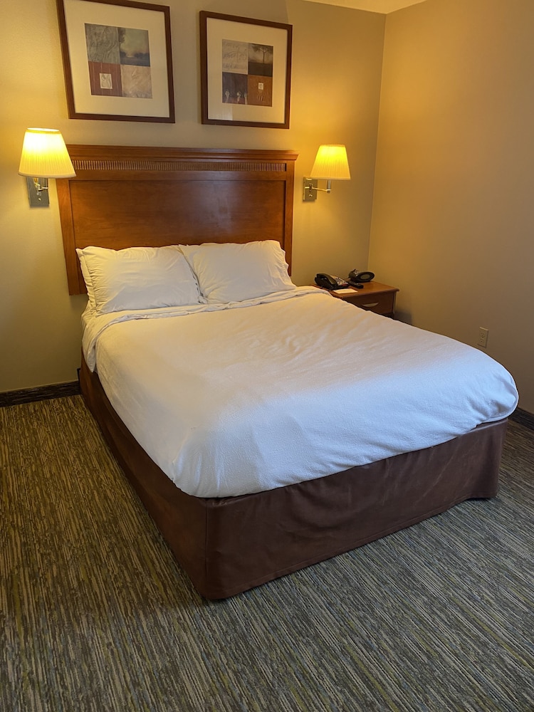 Candlewood Suites Williamsport 15/77
