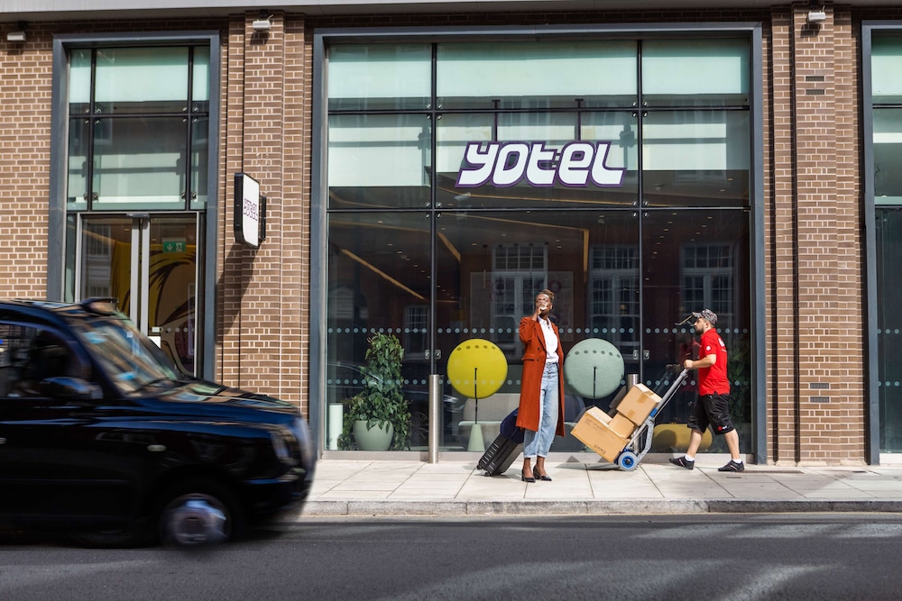 YOTEL London City, Select by Hilton 65/70