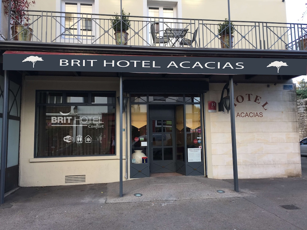 Brit Hotel Acacias 2/69