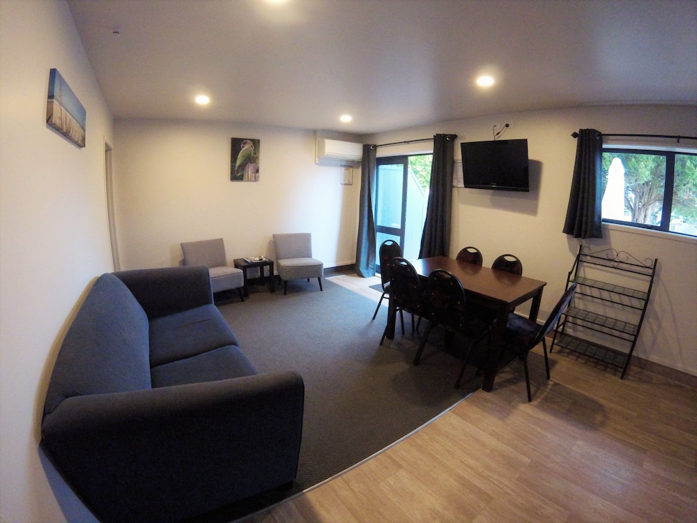 All Seasons Holiday Park 25/50