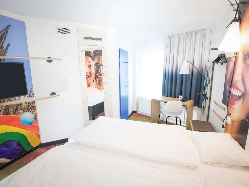 Ibis Hotel Koln Centrum 19/68