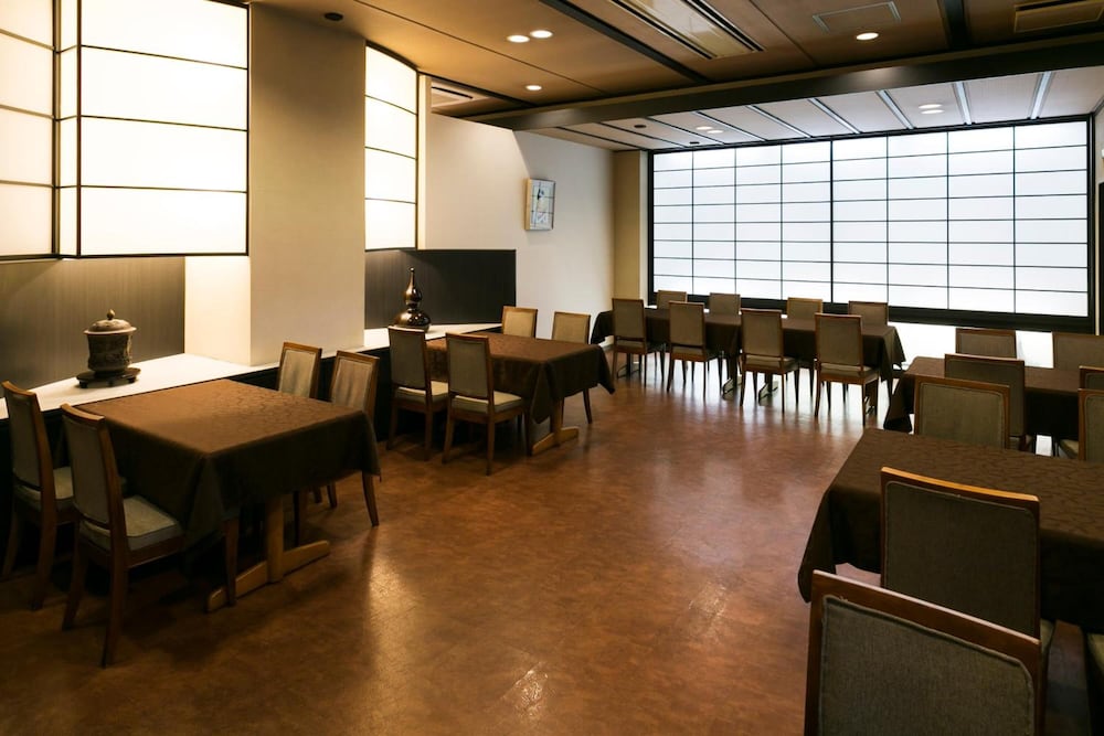 Hotel Sunshine Tokushima 56/63