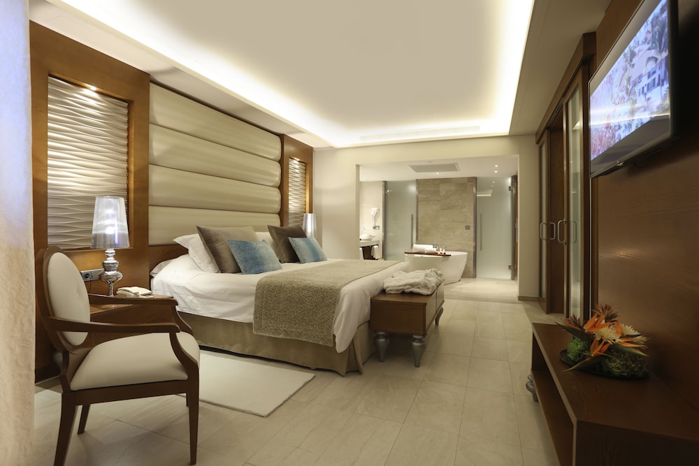 Majestic Mirage Punta Cana - All Inclusive 12/74