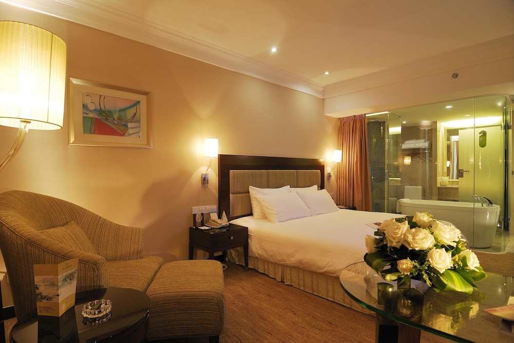 Poly Hotel Wuhan(Formely Poly White Rose Hotel) 7/31