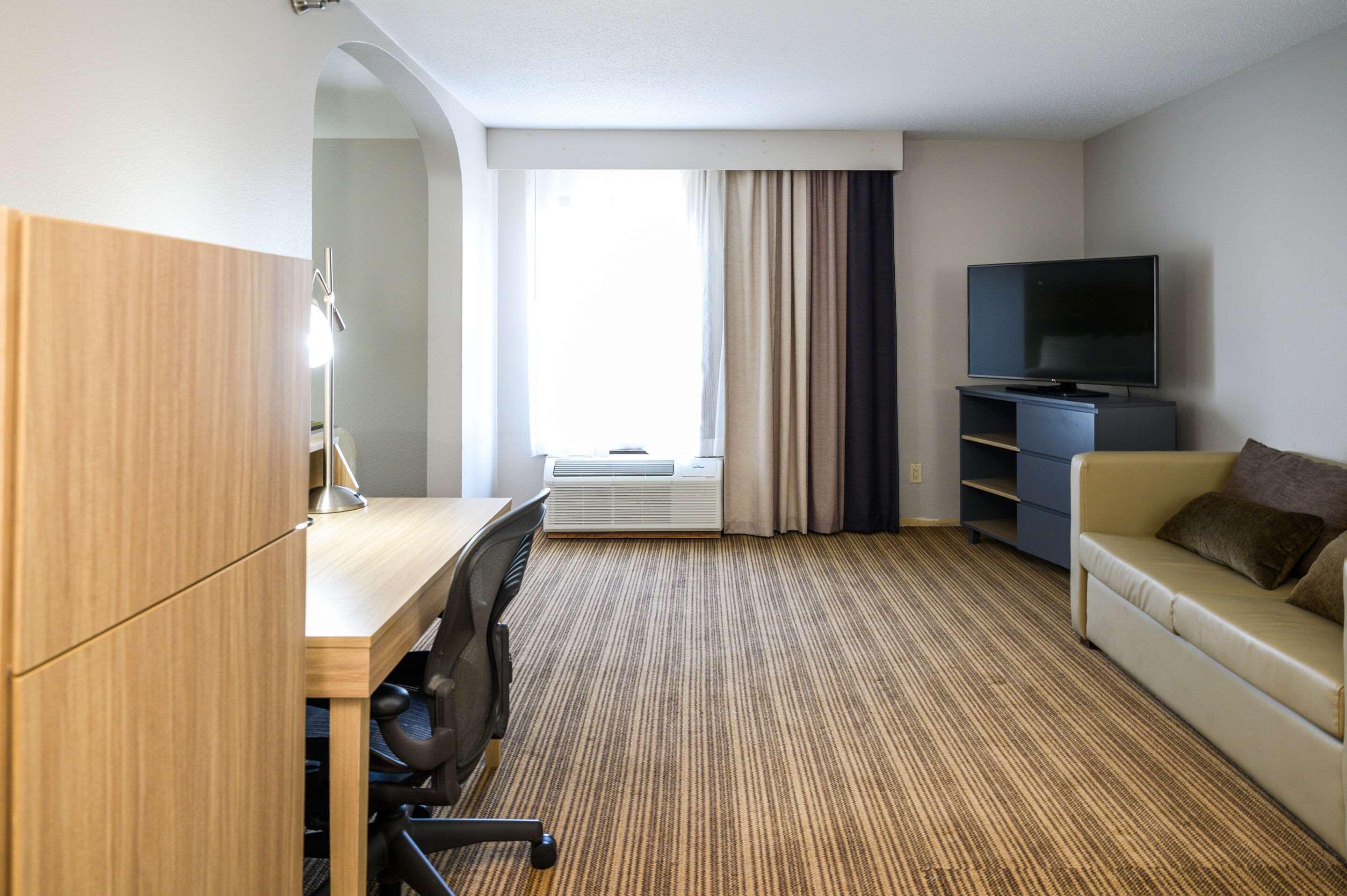 Suite, King Bed