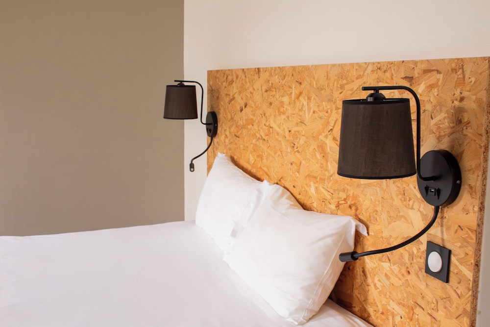 Hotel les Genets 32/50