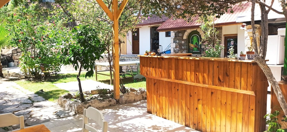Swiss Eviniz Hotel 3/23