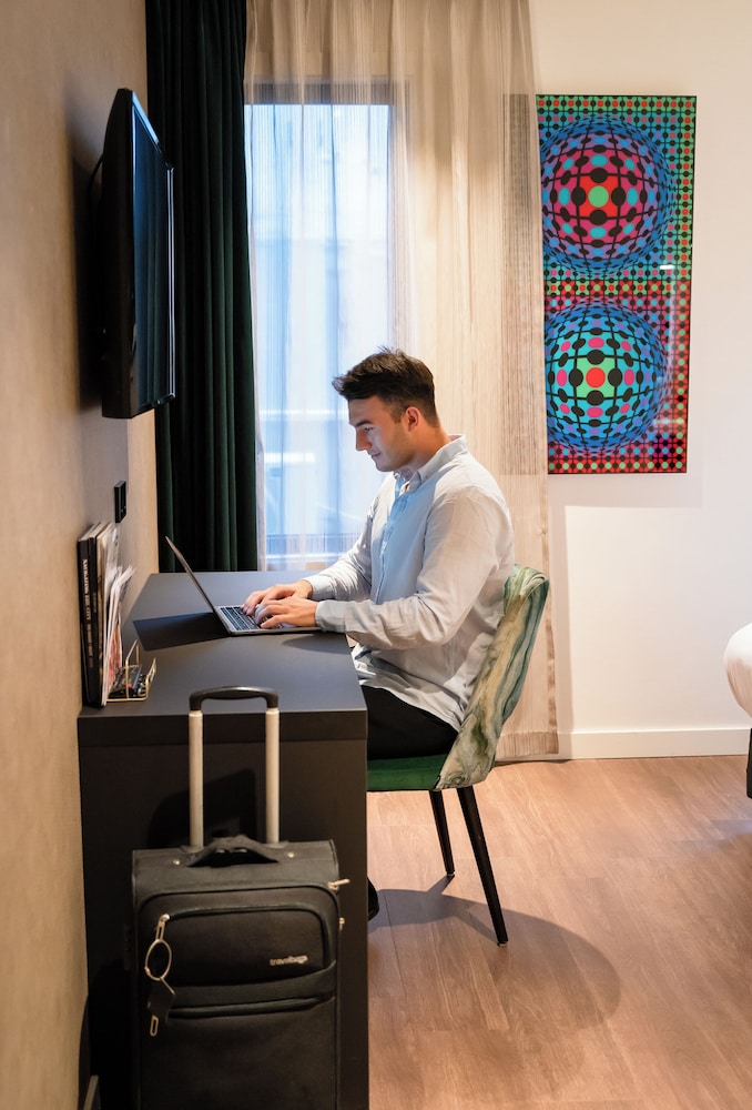 Boutique Hotel Corona 49/60