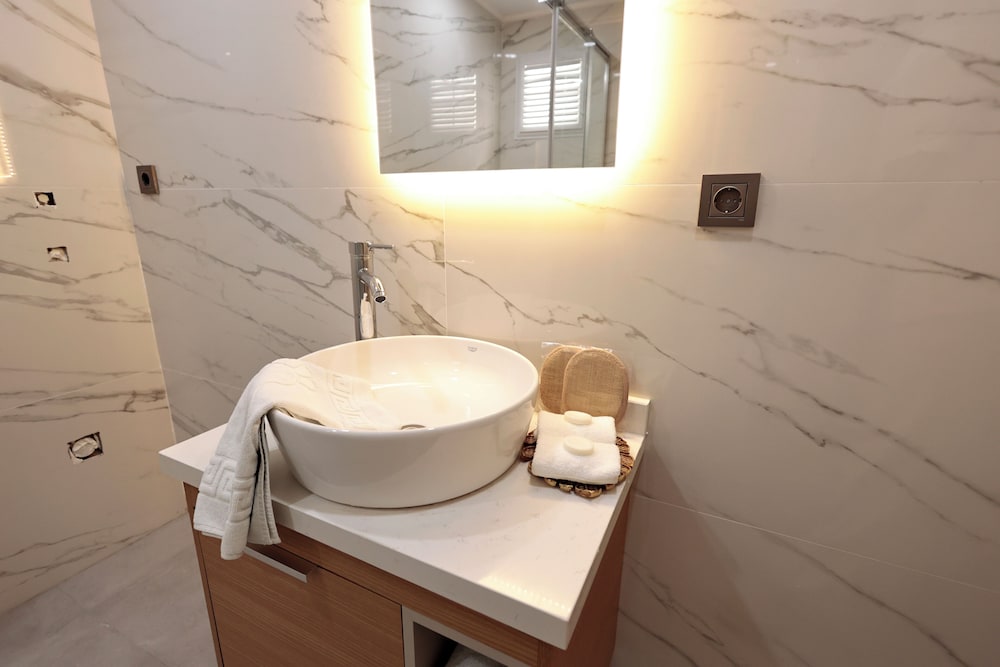 Livia Luxury Apart Hotel 49/50