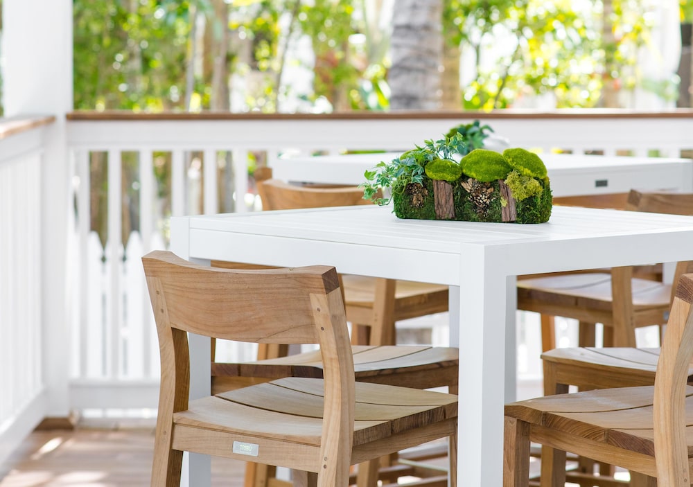 Parrot Key Hotel & Villas 52/70