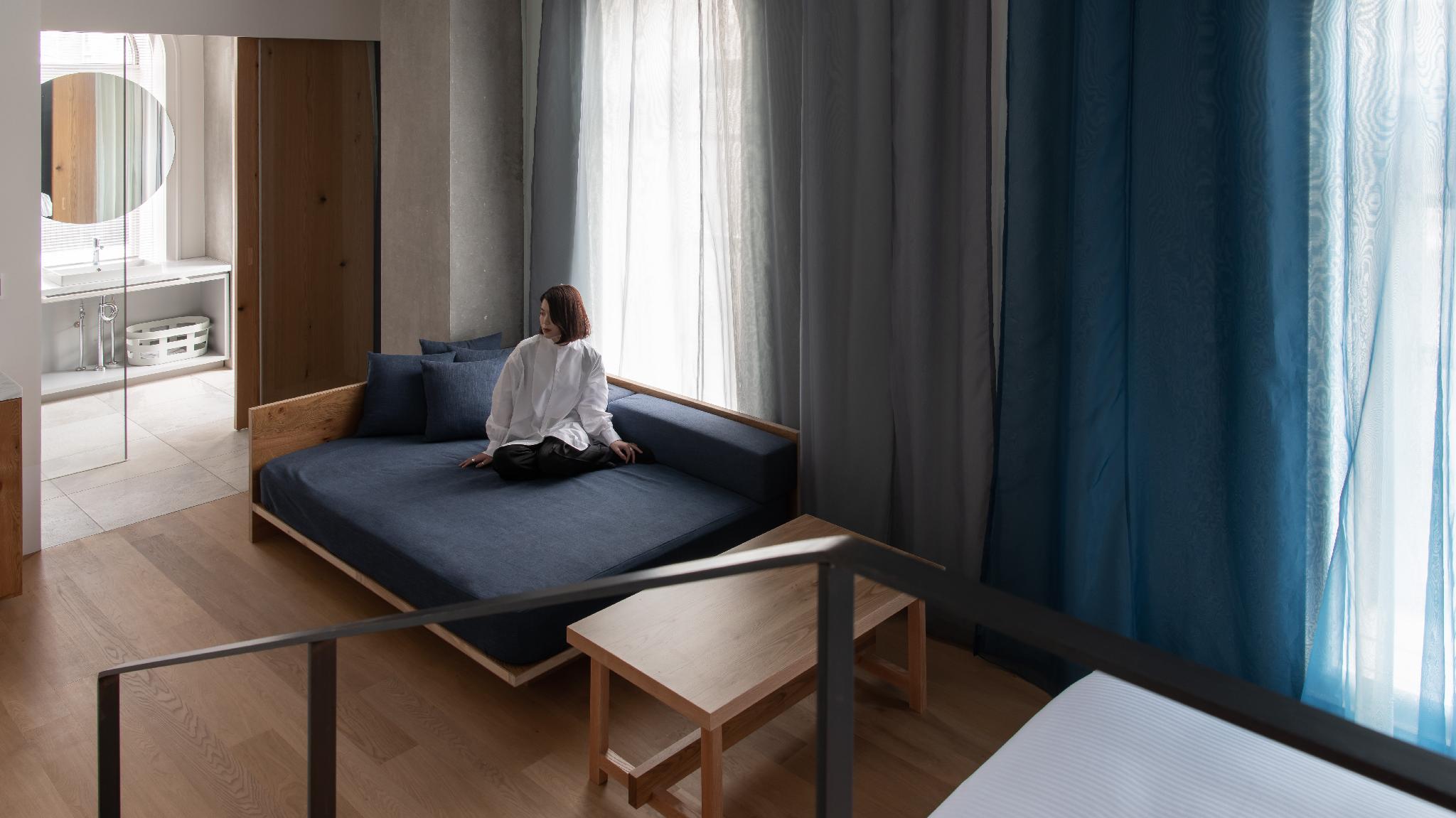 Inner, Junior Suite, Historic Wing