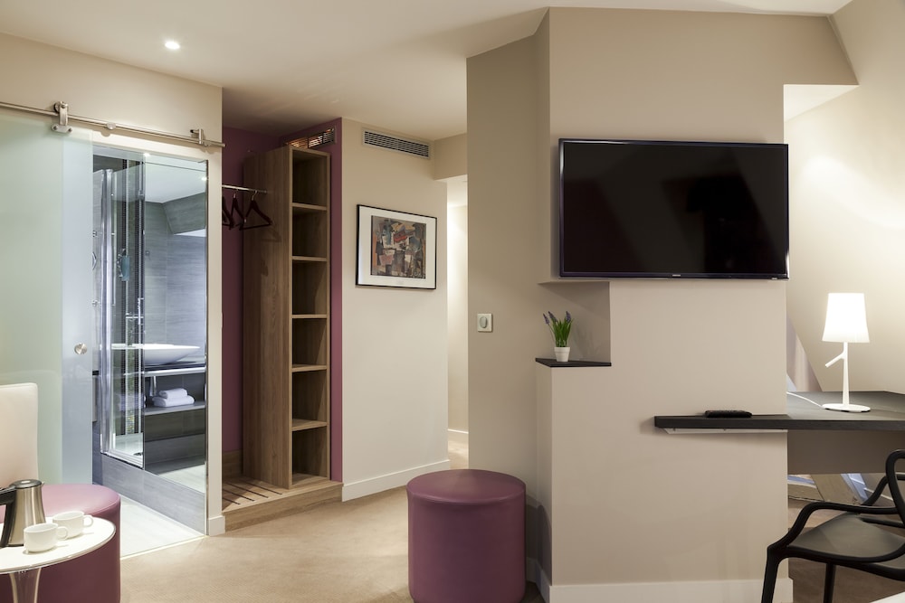 TIMHOTEL MONTMARTRE 27/57