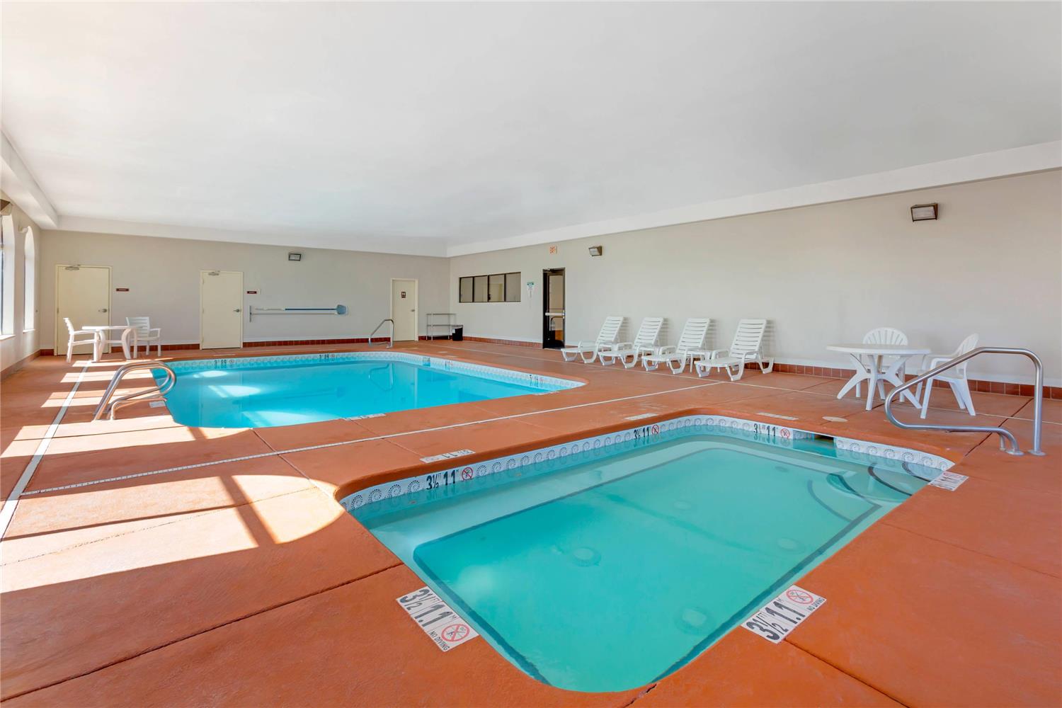 Comfort Inn & Suites Socorro, NM 22/38