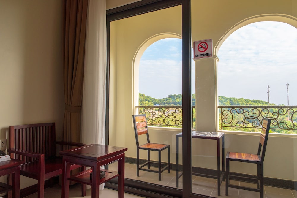 Praha Hotel Phu Quoc 56/66