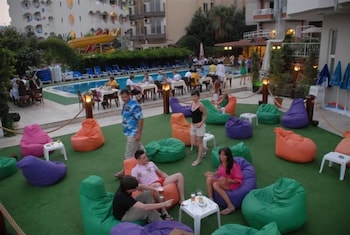 AEGEAN PARK HOTEL 31/40