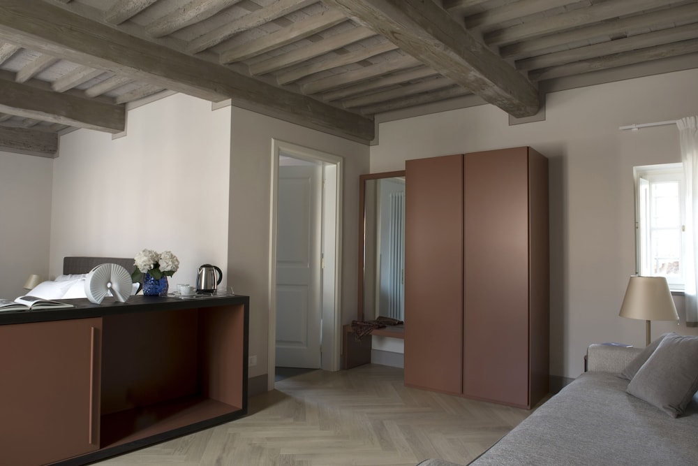 Palazzo Dipinto 9/50