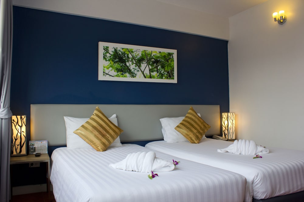 On Hotel Phuket 21/71