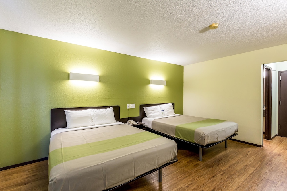 Motel6 Troy, IL 15/46