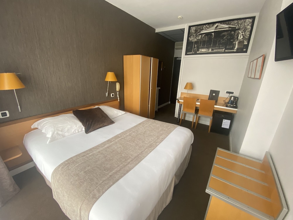 SUPERIOR, DOUBLE BED