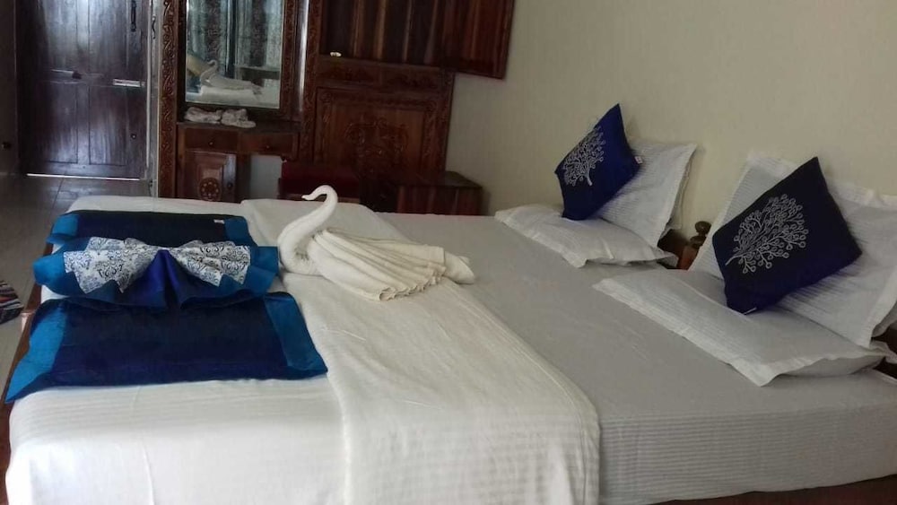 Unwind Hotels and Resort 5/15