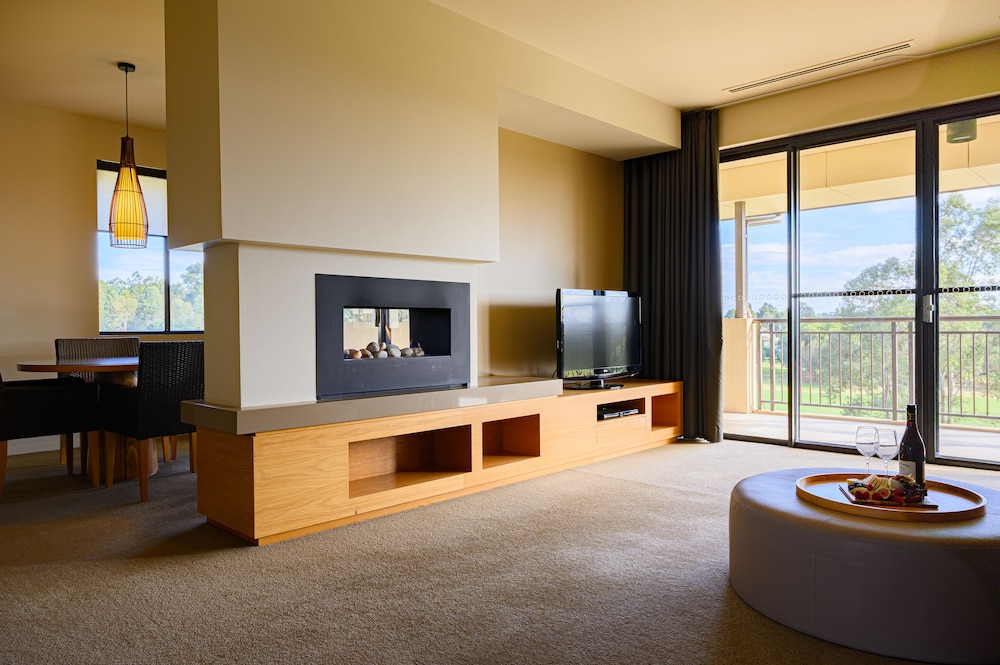 Chateau Elan At the Vintage Hunter Valley 32/50