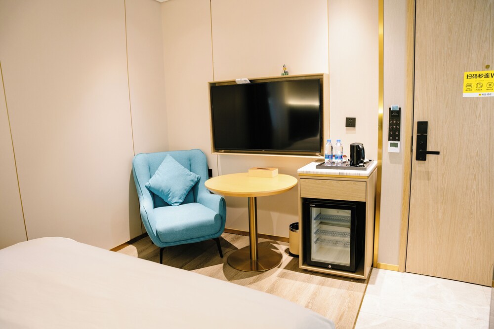 Denise Hotel Shangxiajiu 28/31