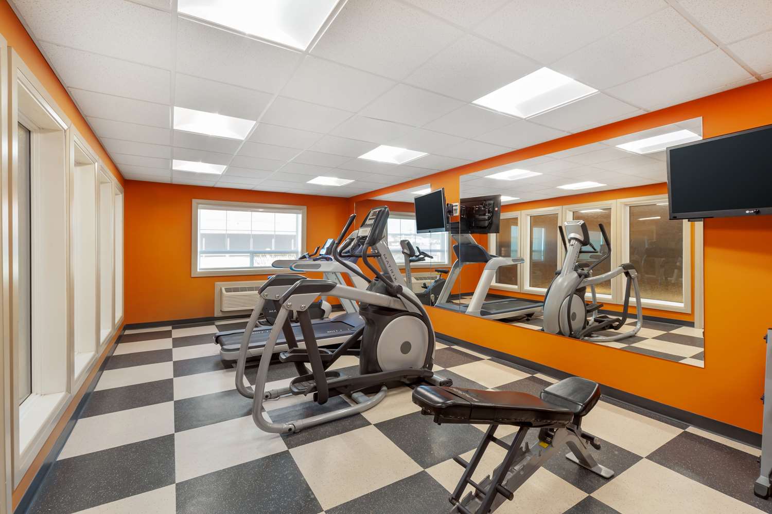 Best Western Plus Peace River Hotel and Suites 29/46