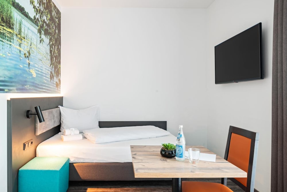 Hotel Amper 25/34