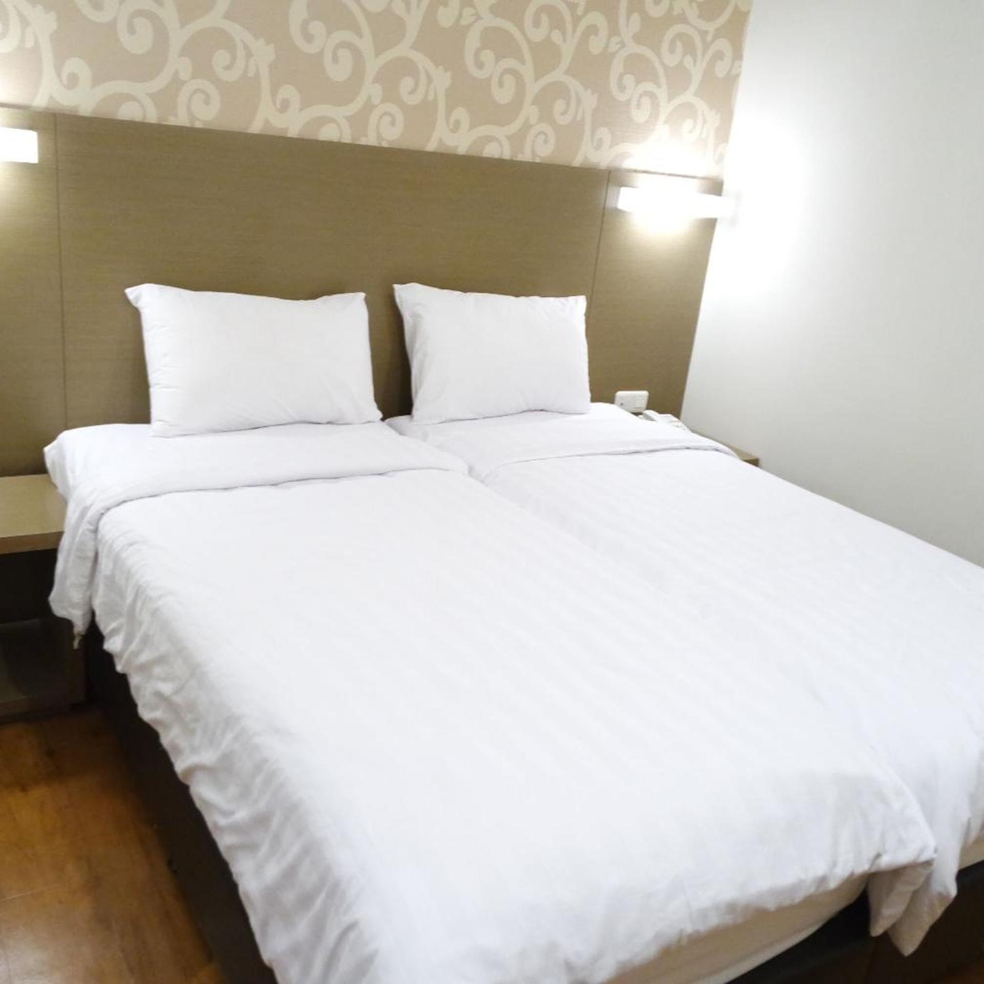 Yokotel Hotel 36/54