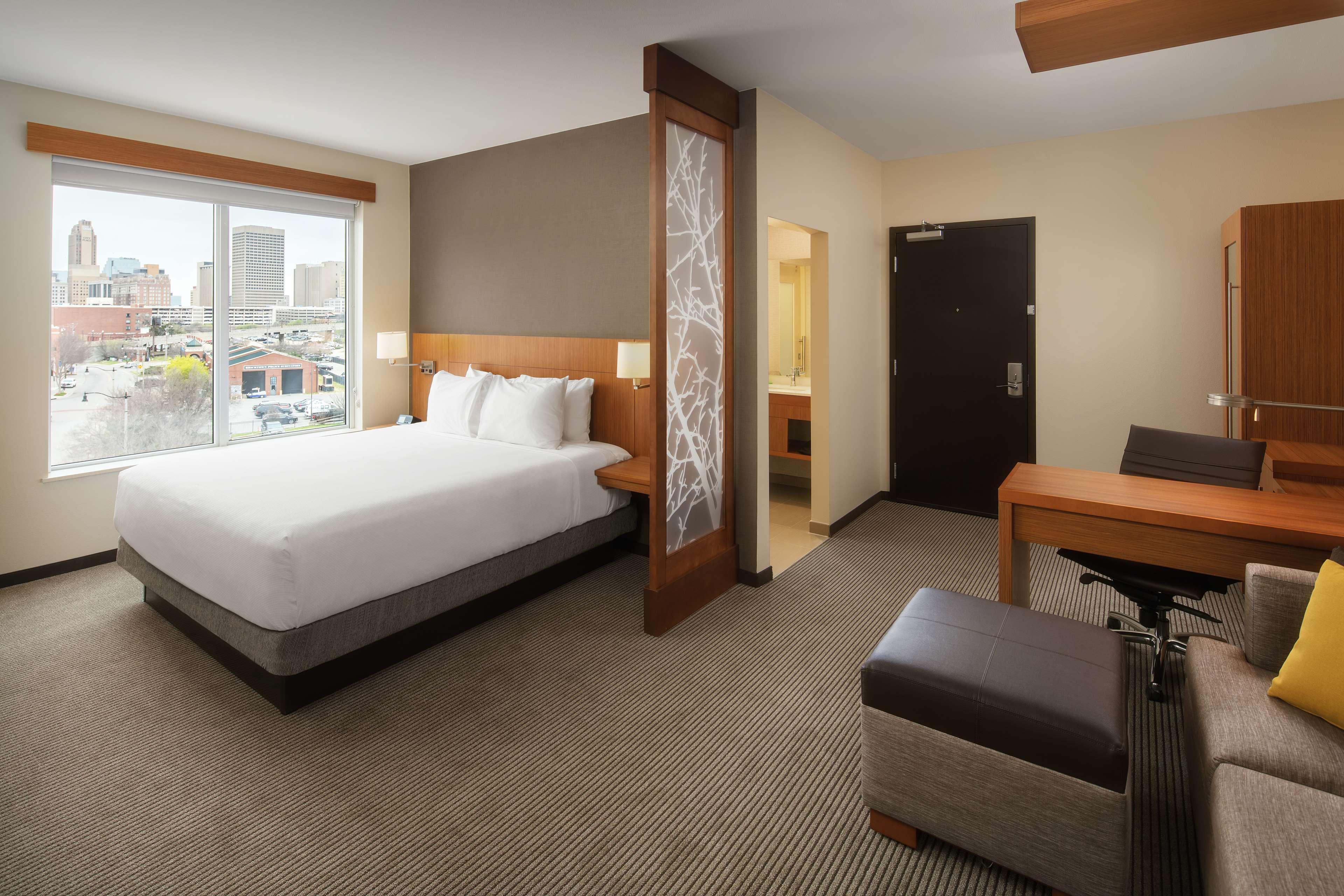 Room, King Bed