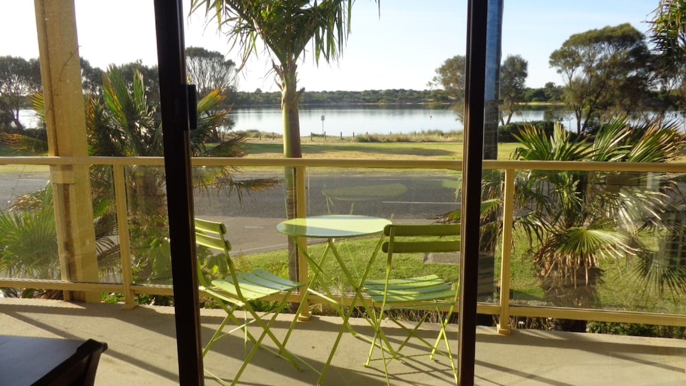 Abel Tasman Waterfront Motel 3/65