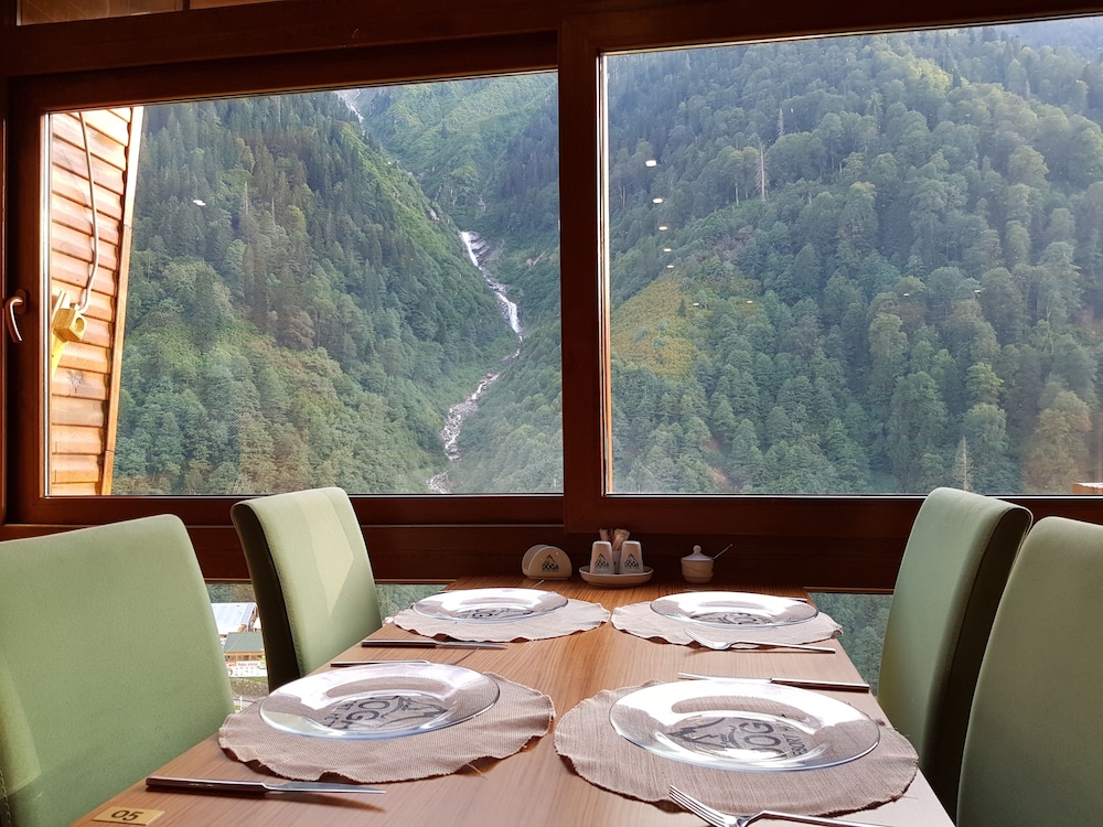 AYDER DOGA RESORT 67/84