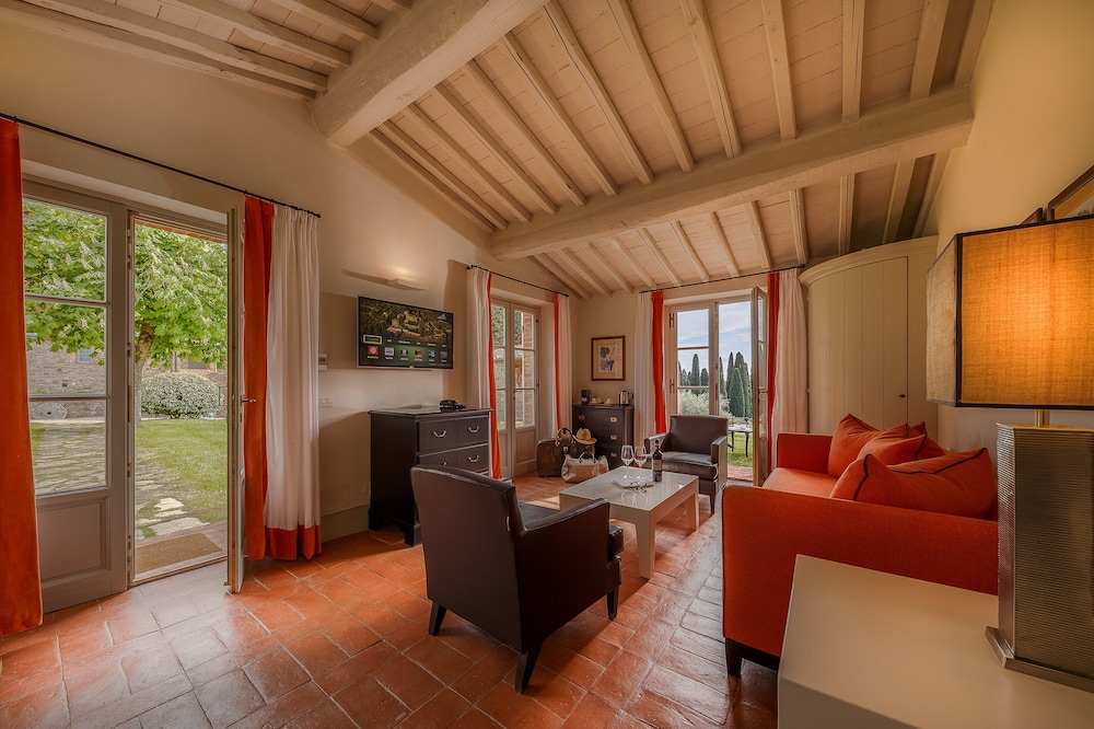 BORGO SCOPETO RELAIS 50/76